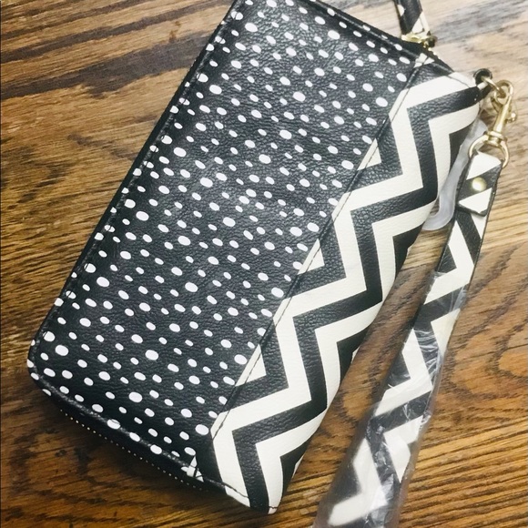 Brand New Mix/Match Wallet - Picture 2 of 4